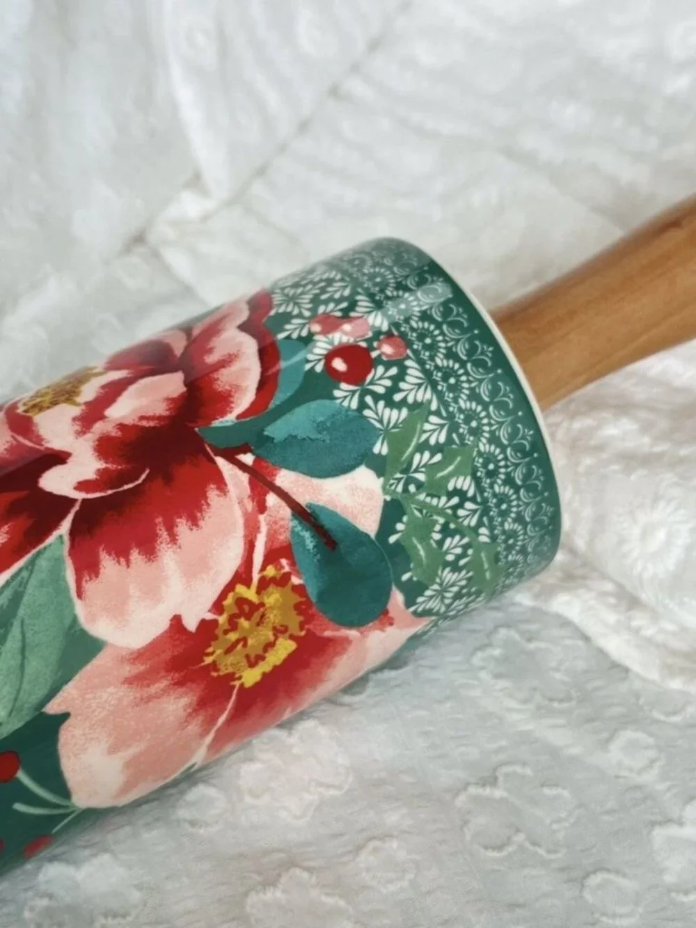 Pioneer Woman Ceramic rolling pin vintage floral pattern